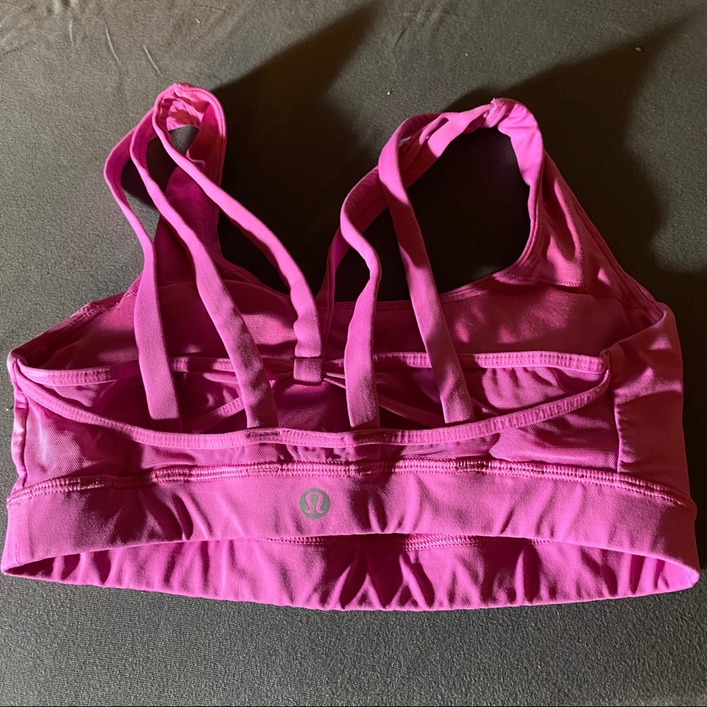 Lululemon sports bra